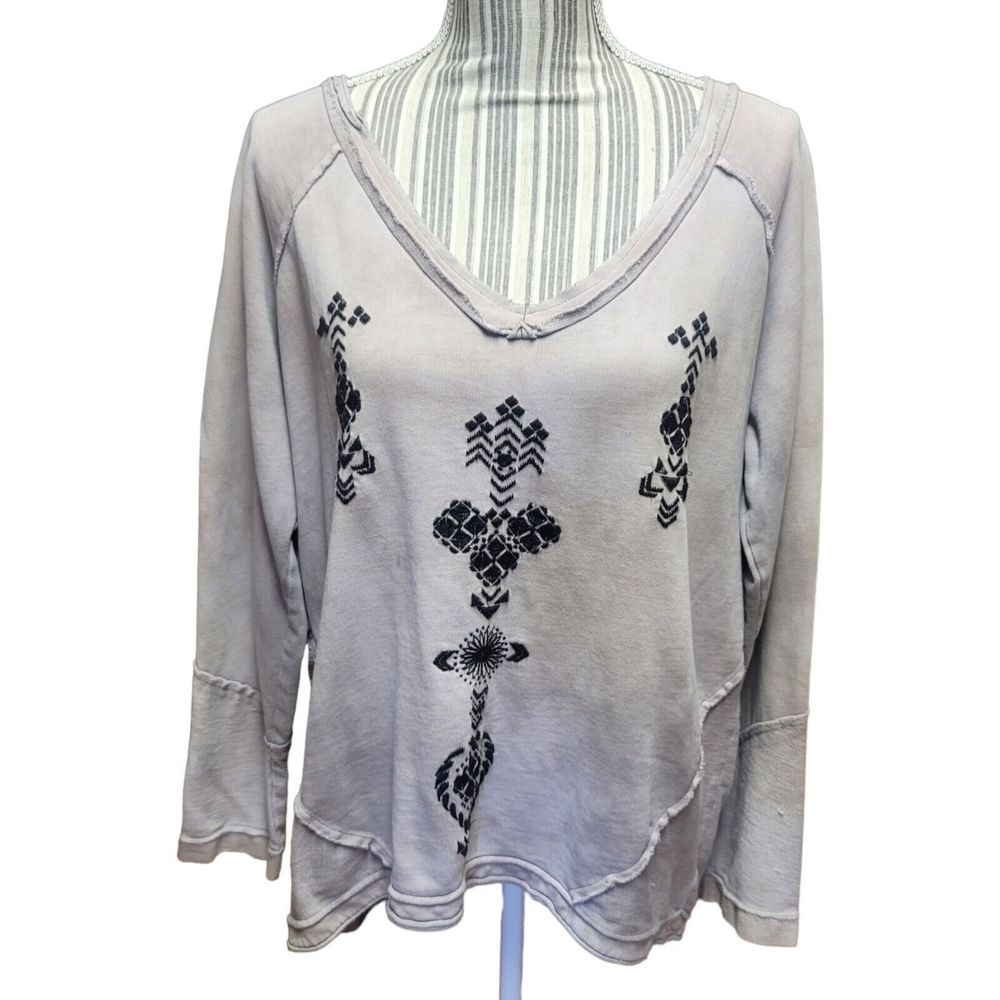 Free People women's SZ S Aztec pattern Long Pullover SLOUCH Sweater.